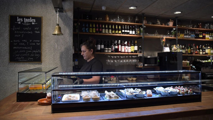 LES TAULES TAVERNA